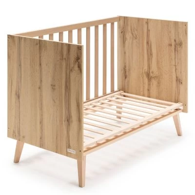 Lit Bébé évolutif Martha Finition Chêne (120 X 60 Cm) 2 Lit Bébé évolutif Martha Finition Chêne (120 X 60 Cm) – Image 2